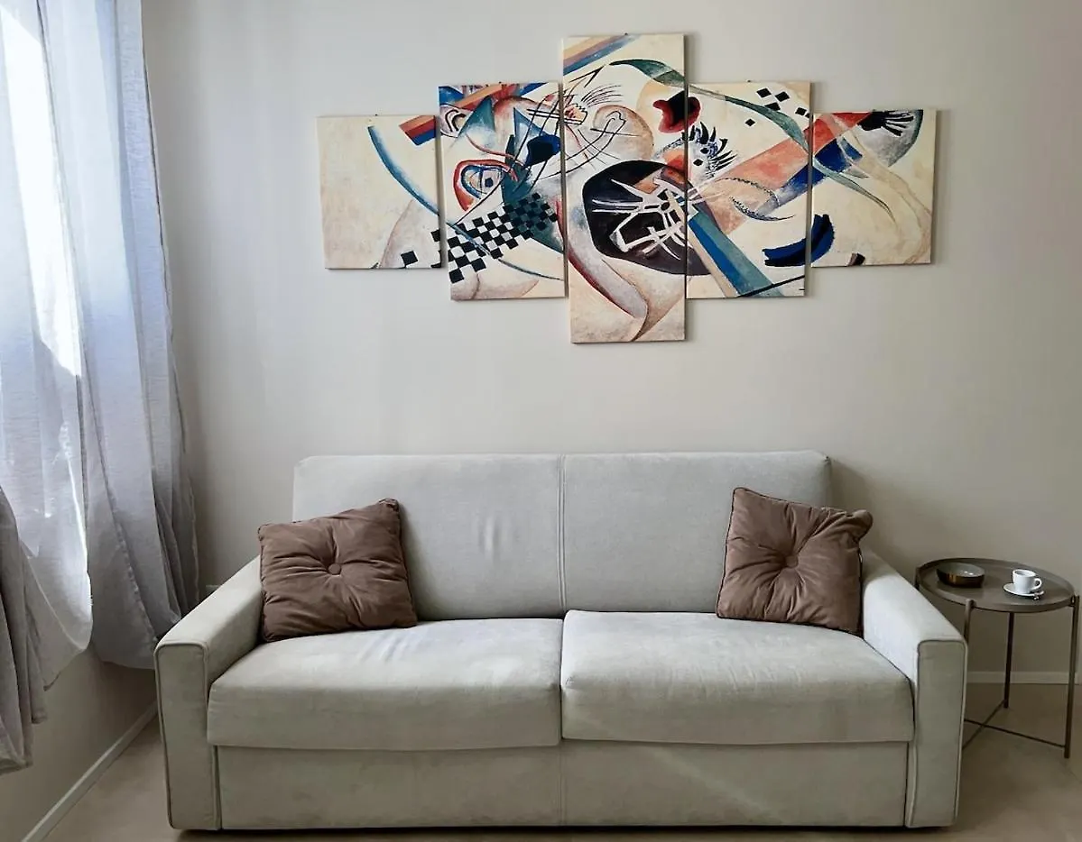 Apartment San Martino Suite - Pavia City - By Host4U
